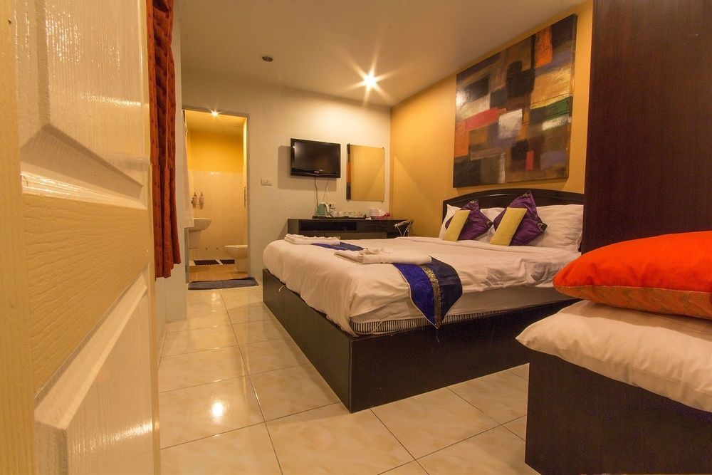 Отель Cool Sea House Patong Экстерьер фото