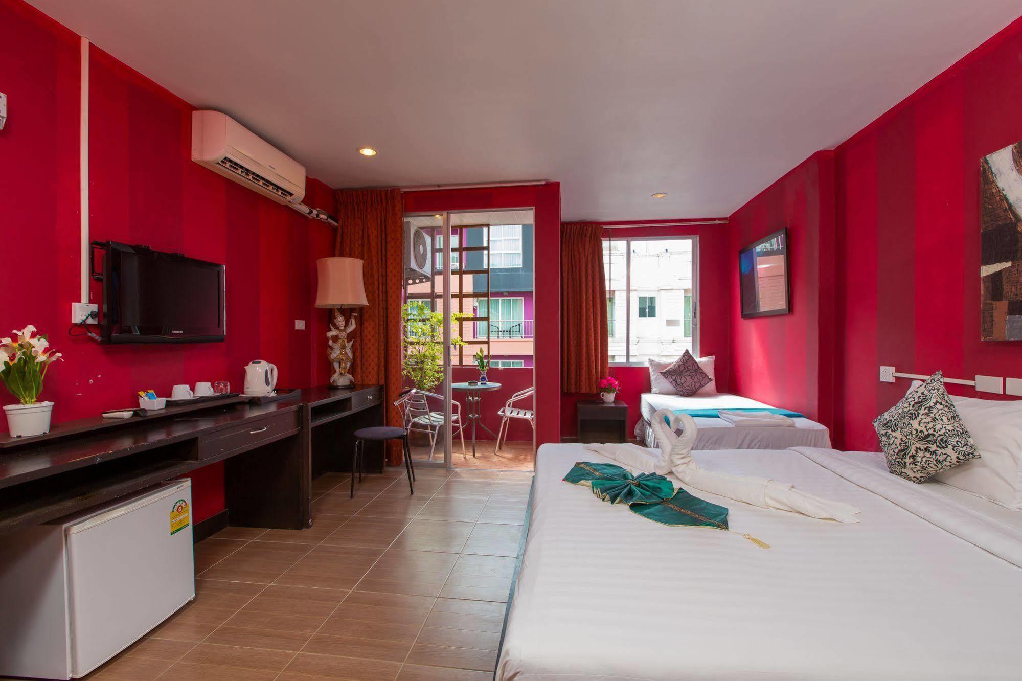 Отель Cool Sea House Patong Экстерьер фото