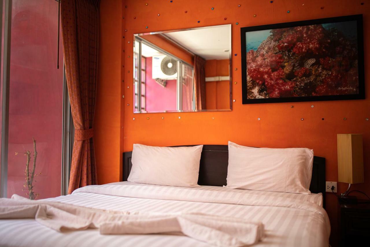 Отель Cool Sea House Patong Экстерьер фото